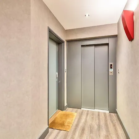 Spacious Billancourt Appartamento